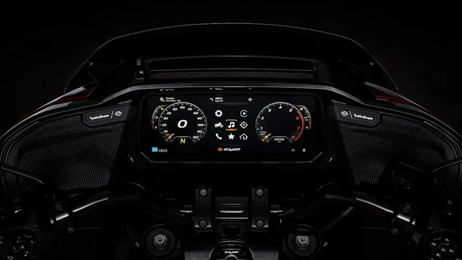 CVO™ Road Glide™ ST 2025